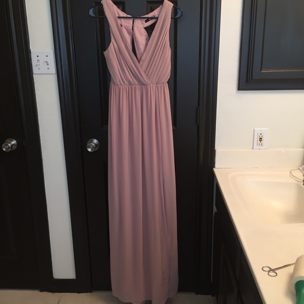 Pleated maxi dress with back detail